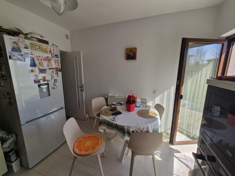 Casa in Darza (Buftea), carport, curte cocheta, utilata si mobilata