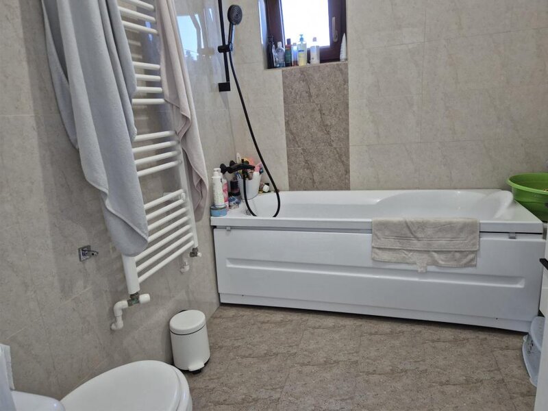 Casa in Darza (Buftea), carport, curte cocheta, utilata si mobilata