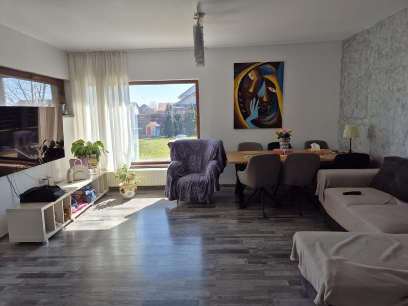 Casa in Darza (Buftea), carport, curte cocheta, utilata si mobilata